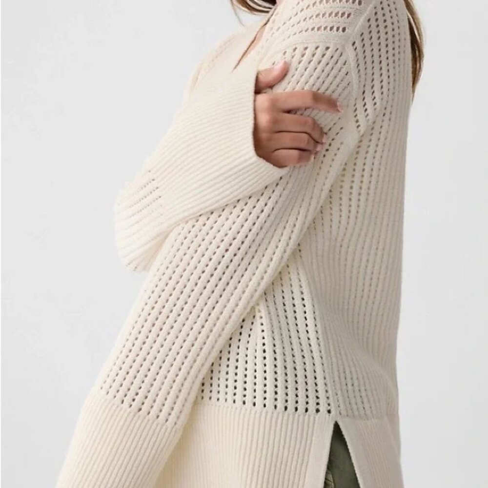 GAP Bainbridge Blue Relaxed Crochet V-Neck Sweater/NWT/S - Picture 7 of 16